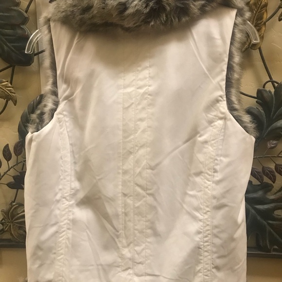 Reversible Vest - Picture 2 of 4